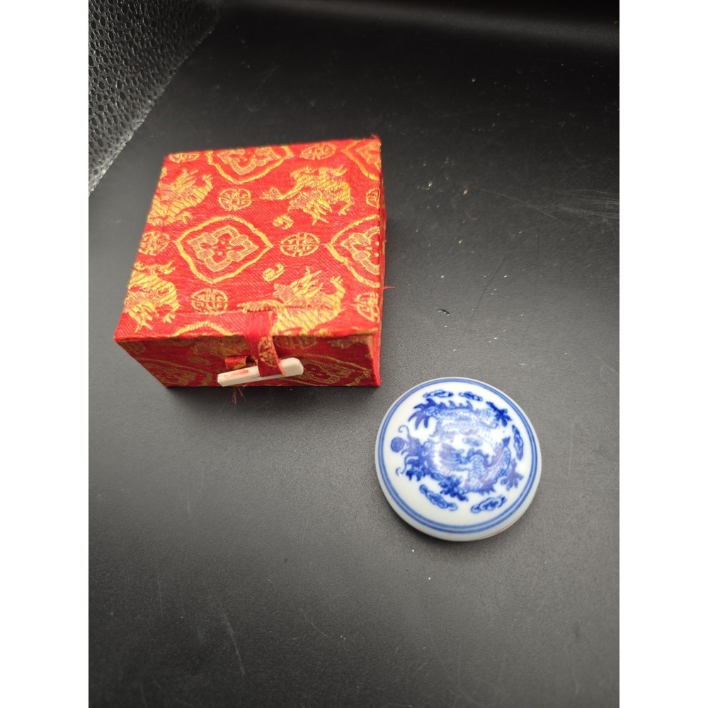 Chinese Chop Stamp Ink‎ Red Wax/ Blue & White Dragon design Porcelain 1.5" Dia.